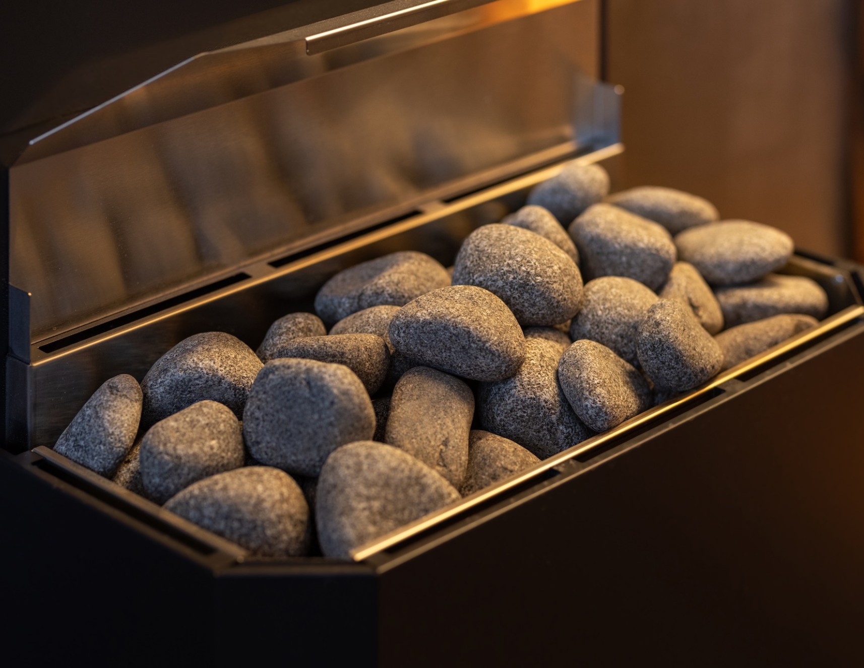 Saunum EXPERIENCE Shell colour: black, anthracite / 3,6kW Closed stone basket