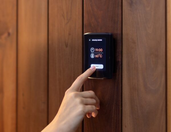 Saunum control unit "Leil Plus 1.1 Mobile" (Power unit up to 12 kw max.) can be installed in the sauna